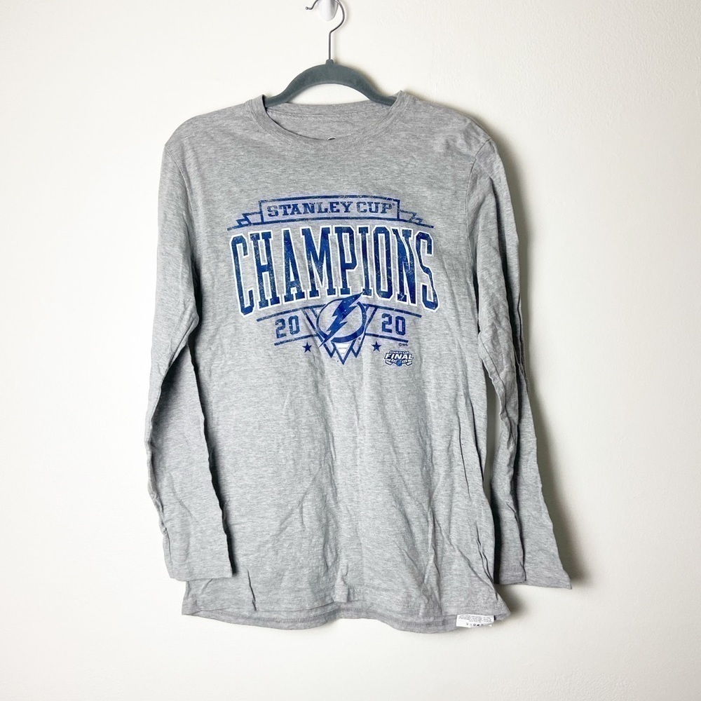 NHL •Men’s Tampa Bay Lightening Bolts Stanley Cup Champions 2020 Long Sleeve Tee